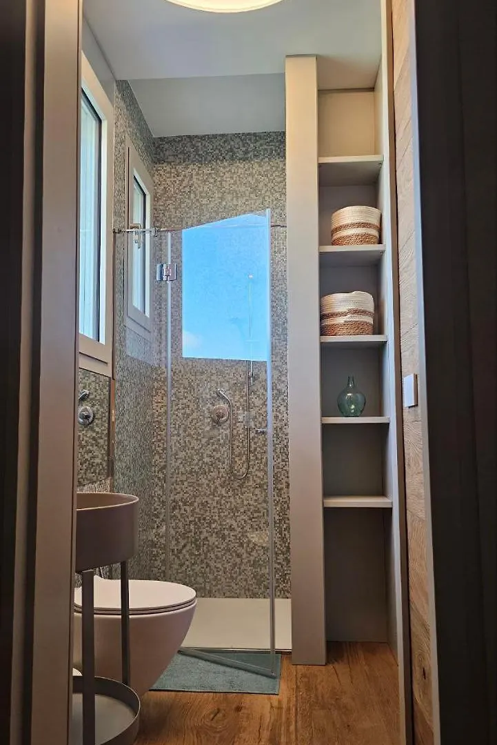 New 2025-Shati Luxury Home-Two Steps From The Beach, Sea View & Pool Fontane Bianche Włochy