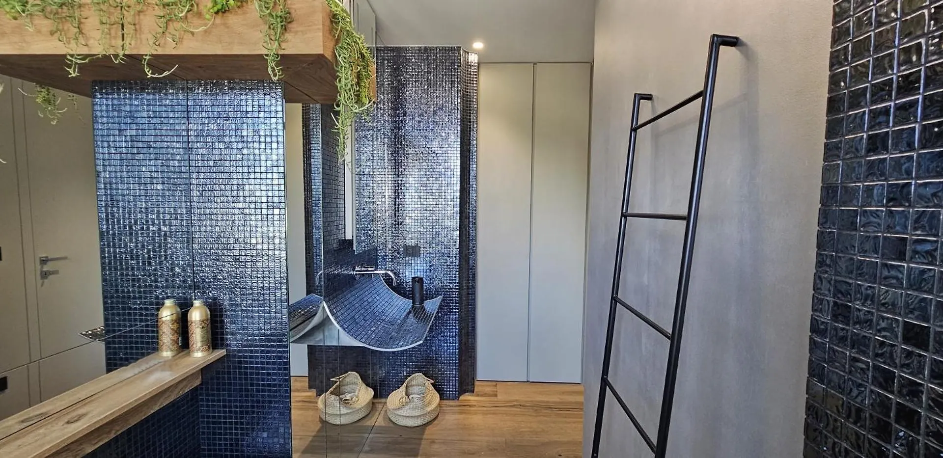 Apartament New 2025-Shati Luxury Home-Two Steps From The Beach, Sea View & Pool Fontane Bianche Włochy